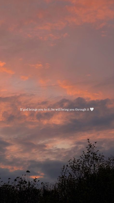 Pretty sky Sunset Bible Verse, Jesus Quotes Wallpaper, Sunset Captions, Christian Quotes Wallpaper, Bible Verse Background, Comforting Bible Verses, Bible Quotes Wallpaper, Ayat Alkitab, Christian Bible Quotes