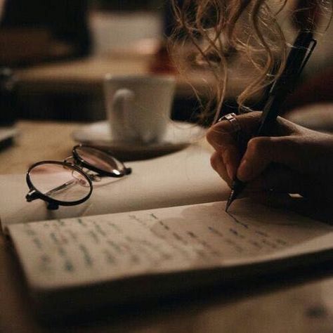 Write your first poem! – Create&Capture Hermione, Hermione Granger, Draco Malfoy, Dark Academia Aesthetic, A Pen, Academia Aesthetic, Brown Aesthetic, Foto Inspiration, Book Photography