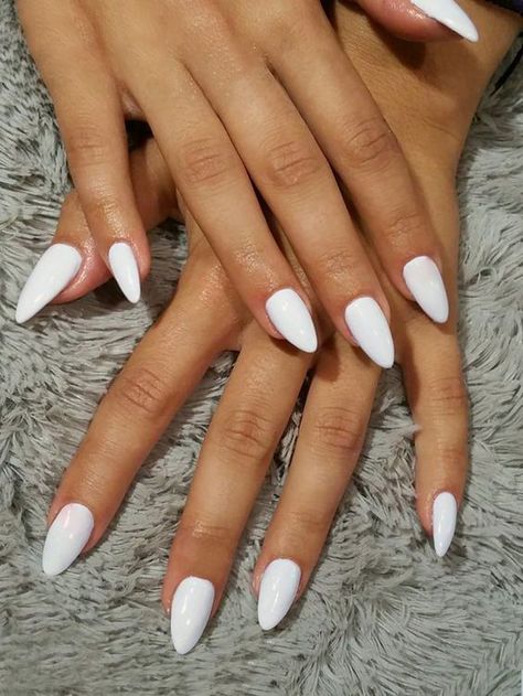 White Almond Nails. - Gist94 Nails Weiss, White Almond Shaped Nails, White Almond Nails, Bare Nails, Long Almond, White Acrylic Nails, Almond Shape Nails, Almond Acrylic Nails, Almond Nail