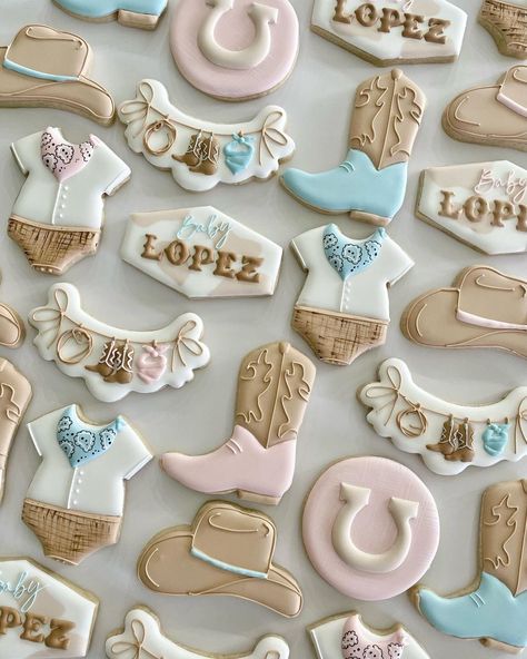 #pinkandbluecookies en Instagram | Hashtags Vaquero Gender Reveal, Western Themed Gender Reveal, Western Baby Gender Reveal Ideas, Rodeo Gender Reveal, Cow Gender Reveal Cookies, Gender Reveal Cowboy Or Cowgirl Party Ideas, Gender Reveal Western Theme, Gender Reveal Western, Cowboy Cowgirl Gender Reveal