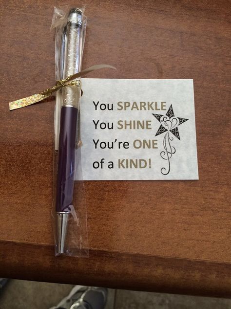 Made these using the Scentsy sparkle pens/stylus.  Added a cute saying.  Inexpensive recognition gift idea. Appreciation Gifts Diy, Secret Pal, Volunteer Gifts, Secret Sisters, Volunteer Appreciation, Staff Gifts, Employee Recognition, Employee Appreciation Gifts, Staff Appreciation