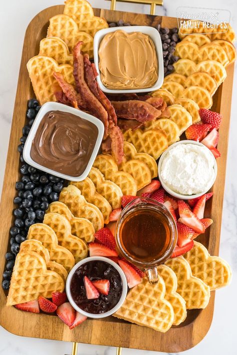 Set up a DIY breakfast charcuterie board with these step by step instructions. This project is perfect for a party and is sure to impress. #breakfast #breakfastcharcuterieboard #charcuterieboard #brunch #waffles Charcuterie Breakfast Board, Charcuterie Breakfast, Best Charcuterie Board Ideas, Best Charcuterie Board, Breakfast Charcuterie Board, Breakfast Charcuterie, Waffle Breakfast, Breakfast Coffee Cake, Gourmet Meat