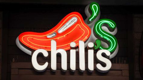 Chili's hostess 17 assaulted by large group of women for attempting to enforce social-distancing rules Chilis Restaurant, Outside Restaurant, Chili Starter, Food Logos, Illustration Reference, Food Budget, Human Remains, Tv Tray, Cremated Remains