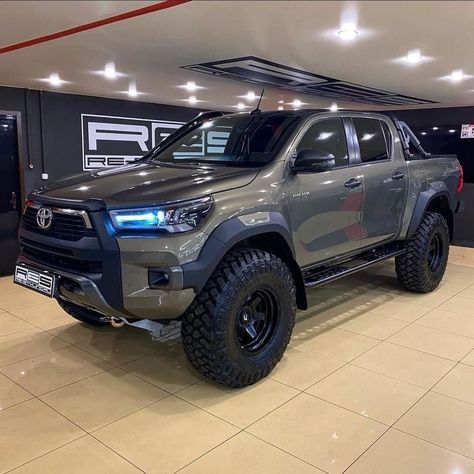 Benz Suv, Tacoma Truck, Dream Cars Jeep, Toyota 4x4, Toyota Trucks, Driving Pictures, 4x4 Trucks, Offroad Trucks, Toyota Cars