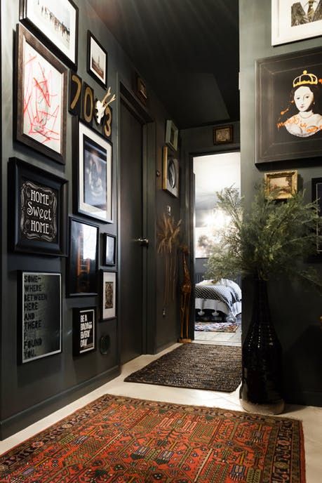 London House Tour: A Dark-Walled UK Maximalist Home | Apartment Therapy Black Rooms, Maximalist Home, Dark Home Decor, Dark Home, Black Room, London House, Design Apartment, Dark Wall, Dark Interiors