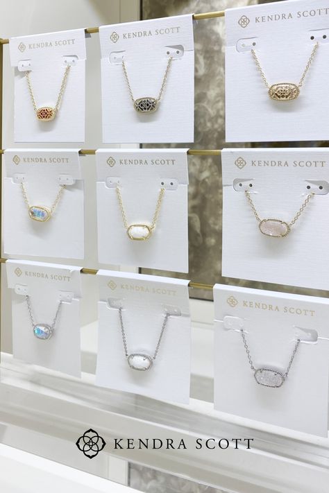 Kendra Scott Necklace Aesthetic, Kendra Scott Aesthetic, Layering Kendra Scott Necklaces, Dr Accessories, Preppy Necklaces, Elisa Necklace, Elisa Pendant Necklace, Kendra Scott Necklace Elisa, Preppy Accessories