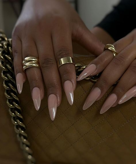 Glam Nails Designs Classy, Metallic Nails Design, Bridesmaids Nails, Chrome Nails Designs, Classy Acrylic Nails, Metallic Nails, Elegant Nails, Classy Nails, Chic Nails