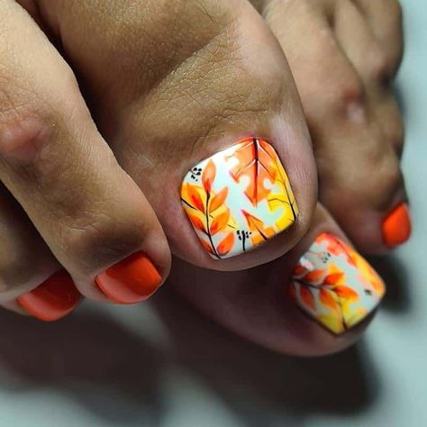 Fall Toenail Designs, Fall Pedicure Colors Toenails, Fall Pedicure Designs, Cute Toenail Designs, Toe Nail Designs For Fall, Halloween Toe Nails, Fall Toe Nails, Toenail Art Designs, Fall Pedicure