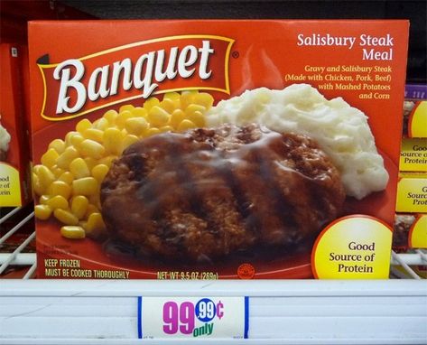 What’s in Your TV Dinner? Lobster Newburg, Banquet Food, Fall Comfort Food, Cube Steak, Beef Bourguignon, Tv Dinner, Dinners Recipes, Salisbury Steak, Beef Wellington