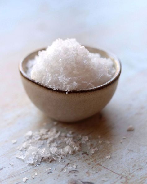 Types Of Salt, Maldon Sea Salt Flakes, Epsom Salt Benefits, Han Kang, Best Salt, Pickling Salt, Salt Flakes, Flaky Salt, September 23