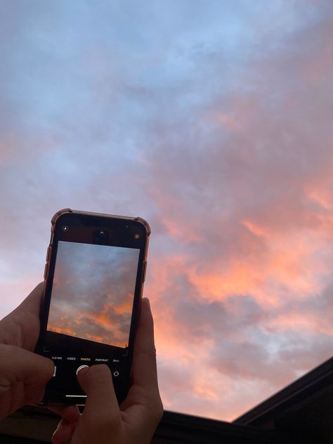 Sunset, sunset pic inspo, picture, instagram pic inspo, aesthetic pic Pic Inspo Aesthetic, Sunset Pic, Sunset Pictures, A Pic, Sky Aesthetic, Instagram Aesthetic, Taking Pictures, Aesthetic Pictures, Take A