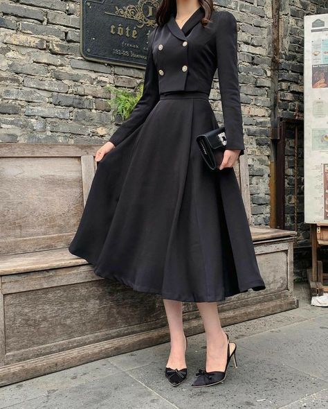 Rok Outfit, Korean Fashion Dress, Elegante Casual, Modest Fashion Outfits, Casual Style Outfits, Mode Inspiration, Rwby, Classy Dress, Elegant Outfit