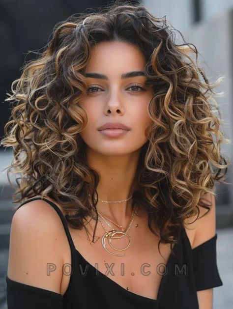 Womens Haircuts Curly, Subtle Balayage Brunette Curly Hair, Layered Curly Hair Shoulder Length, Curl Haircuts For Women, Layered Hair For Curly Hair, Round Layers Haircut Curly Hair, Curly Hair Part, Curly Hairstyles With Highlights, Waterfall Haircut