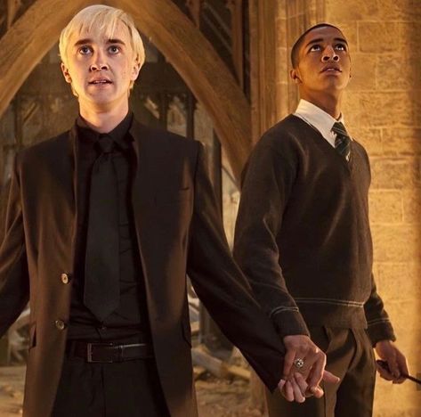 Blaise Harry Potter, Harry Potter Toms, Draco Malfoy Hot, Draco Malfoy Imagines, Draco Malfoy Fanart, Harry Draco, Draco Malfoy Aesthetic, Tom Felton Draco Malfoy, Draco Harry Potter