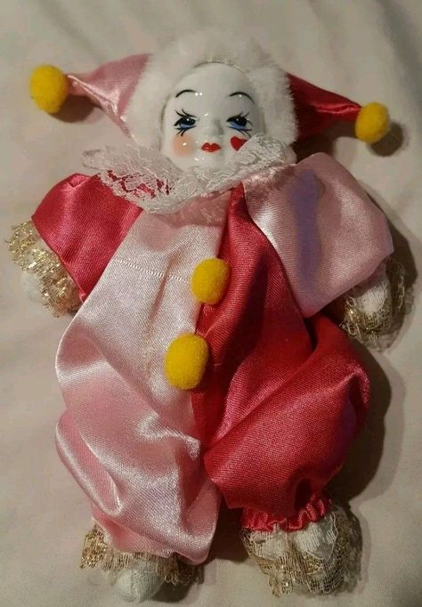 Pink Clown Aesthetic, Vintage Clown Doll, Pierrot Costume, Pink Clown, Clown Aesthetic, Clowncore Aesthetic, Pierrot Clown, Circus Aesthetic, Clown Doll