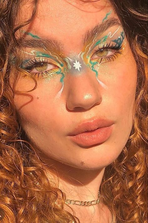 Colorful Rave Makeup, Artistic Makeup Creative, Eyeshadow Eyeliner Looks, Colorful Graphic Liner, Elements Makeup, Artistic Makeup Looks, Editorial Make-up, Hippie Makeup, Pixie Makeup