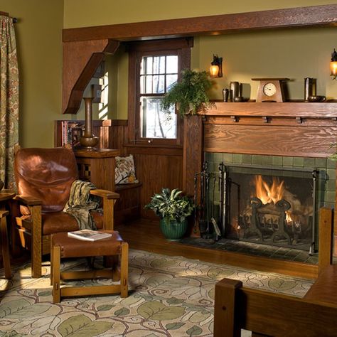 The Arts & Crafts Interior | Design for the Arts & Crafts House | Arts & Crafts Homes Online Craftsman Living Room Decor, Craftsman Living Rooms, Craftsman Interiors, Craftsman Living Room, Arts And Crafts Interior Design, Craftsman Fireplace, Simple Deck, Arts And Crafts Interiors, Craftsman Decor