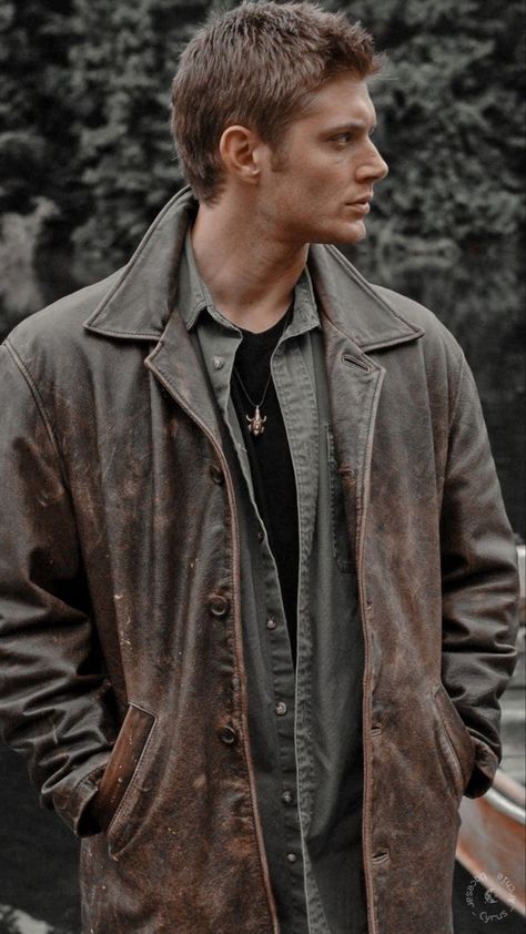 Dean And Sam Winchester Wallpaper, Supernatural Dean Wallpaper, Dean Winchester Hot Wallpaper, Sam And Dean Winchester Wallpapers, Dean Winchester Aesthetic Wallpaper, Jensen Ackles Aesthetic, Sam Winchester Wallpaper, Dean Winchester Tumblr, Dean Winchester Outfit