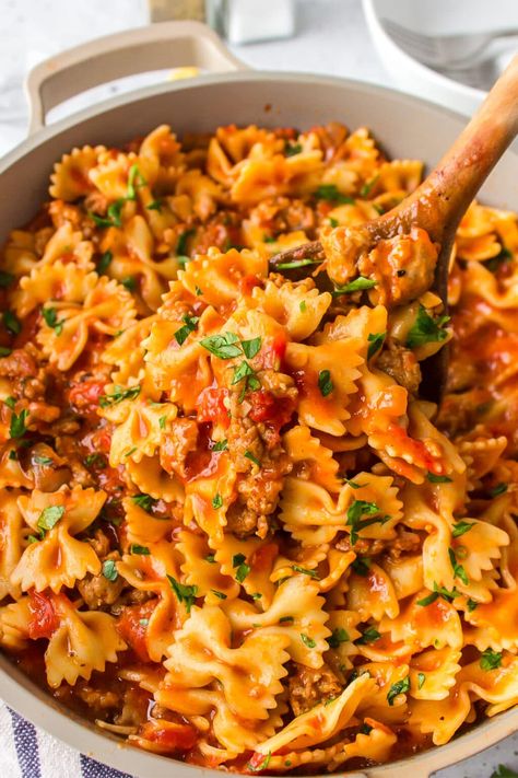 Sausage Bow Tie Pasta - Cook Dinner Tonight Bow Tie Pasta And Sausage Recipes, Pasta With Bow Tie Noodles, Brat Pasta Recipe, Italian Sausage Bow Tie Pasta, 1 Pan Pasta Recipes, Easy Bow Tie Pasta Recipes, Italian Sausage Bowtie Pasta, Bow Tie Pasta With Sausage, Bow Pasta Recipes