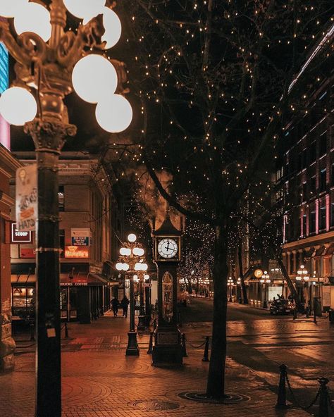 Vancouver Night, Gastown Vancouver, Toronto City, Photography Jobs, Vancouver Bc Canada, Jobs Online, Winter Background, Birmingham City, Explore Canada