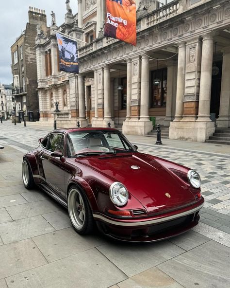 Facebook Old School Porsche, Red Porsche, Old Sports Cars, Car Deco, Porsche 912, Vintage Porsche, Old School Cars, Street Racing Cars, Classy Cars