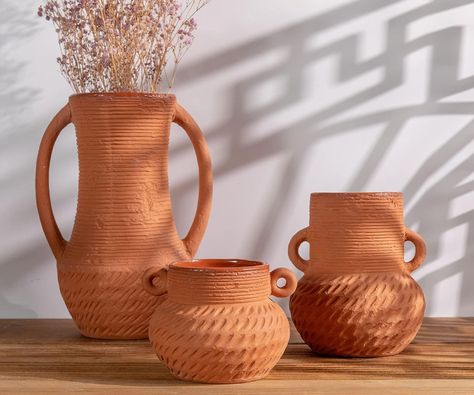 https://amzn.to/3Z6Gx45 Flowers Living Room, Room Decor Table, Terracotta Vases, Vases For Flowers, Earthy Home, Modern Farmhouse Bathroom Rug, Decor Shelf, Clay Vase, Home Decor Vases