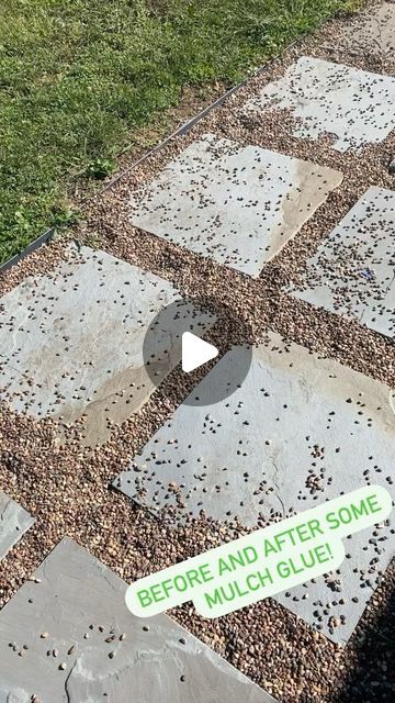 Gravel Patio Diy, Mulch Glue, Pebble Landscaping, Pea Gravel Patio, Garden Pavers, Party Backyard, Pebble Garden, Gravel Landscaping, Mulch Landscaping