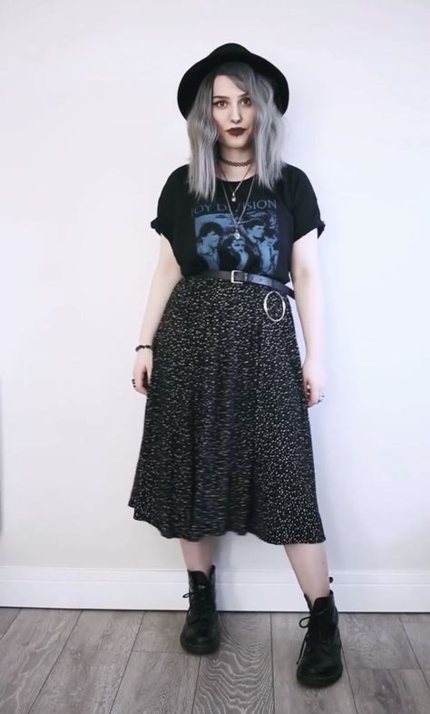 ac796a52db3f16bbdb6557d3d89d1c5adesc50963356ri Edgy Rock Aesthetic, Casual Goth Dress Outfit, Summer Goth Outfits Women, Work Outfits Women Alternative, Grunge Mom Aesthetic, Plus Size Alt Fall Outfit, Alt Spring Fashion, Plus Size Summer Goth, Clean Goth Plus Size