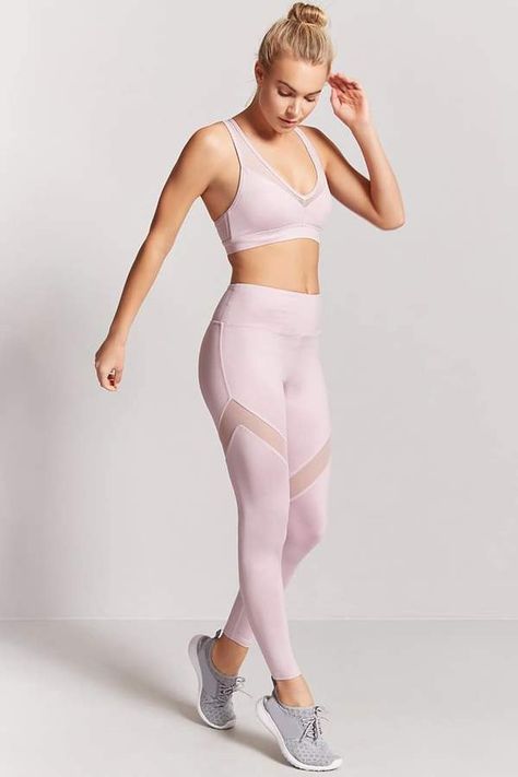 Workout Outfits For Women, Outfits Leggins, Mesh Panel Leggings, Sport Model, High Waist Sports Leggings, Yoga Iyengar, Crop Top And Leggings, Panel Leggings, Yoga Journal