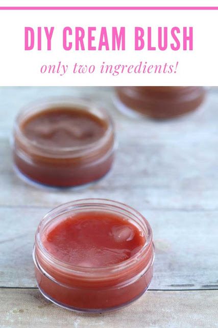 How to make diy blush without beetroot and without arrowroot.  This natural blush recipe is easy and only has two ingredients.  It won’t clog pores.  You can get the right makeup shade for your skin tone.  This diy cream blush is easy to make natural makeup.  This is one of the best beauty hacks.  #diy #blush #creamblush #diymakeup #makeup #sheabutter #easy #beautyhack #beauty Diy Cream Blush, Blush Recipe, Diy Blush, Homemade Blush, Diy Makeup Recipe, Creme Blush, Makeup Recipes, Homemade Makeup, Diy Cream