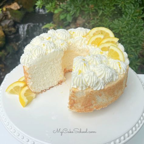 Angel Food Cake Lemon Pie Cake, Angel Cake Design, Angel Food Cake Recipes, Fruity Cakes, Homemade Angel Food Cake, Lemon Angel Food Cake, Banana Nut Cake, My Cake School, Lemon Cream Cake