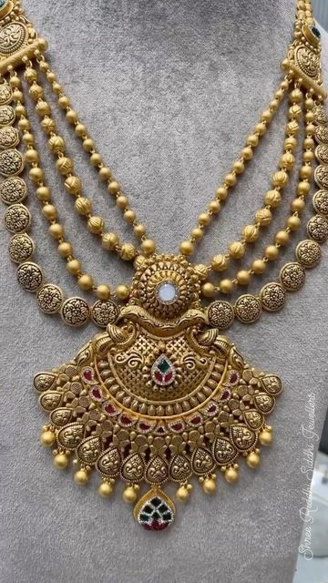 Gold Long Set Design, Long Sets Gold Jewellery Antique, Rani Haram Designs Gold, Antique Gold Haram, Rajwadi Jewellery, Long Necklace Designs, Necklace Set Indian Bridal Jewelry, Antique Gold Necklace, Rani Haar