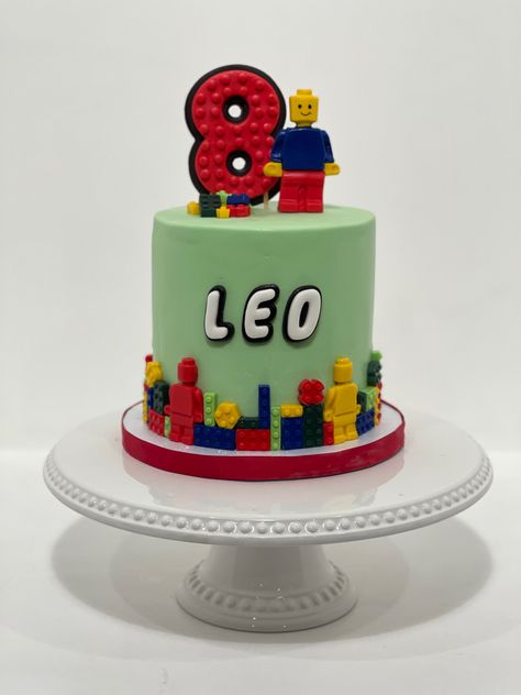 Rainbow Lego Cake, Lego Fondant Cake, Easy Lego Cake Ideas, Lego City Birthday Party Ideas, Lego City Birthday Cake, Lego Mario Cake, Lego Theme Birthday Cake, Lego Cake Ideas Boys, Lego Brick Cake