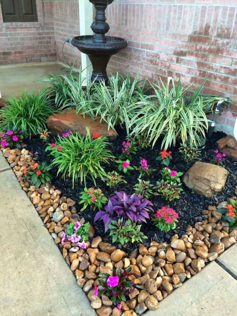 Stone Flower Beds, Cheap Landscaping Ideas, نباتات منزلية, Small Front Yard Landscaping, Front Yard Garden Design, Gravel Garden, Rock Garden Landscaping, Garden Yard Ideas, Front Yard Garden