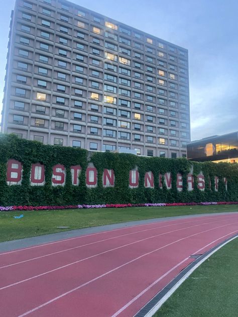 Boston University Campus Aesthetic, College In Boston Aesthetic, Boston University Acceptance Letter, Boston University Hockey, Boston University Aesthetic, Boston College Aesthetic, Boston University Dorm, Boston University Campus, Boston Life