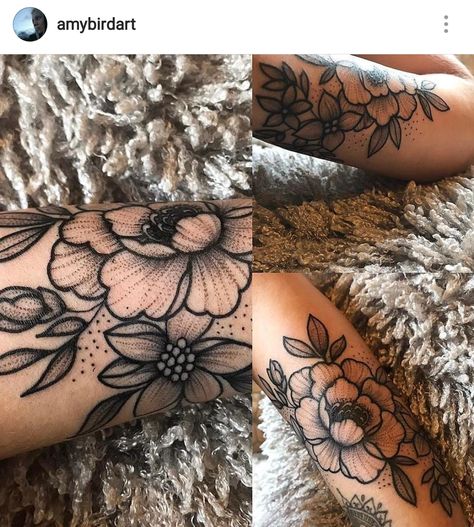 Dotwork peony flowers tattoo by Amy Williams @amybirdart Peony Flowers Tattoo, Tattoo Dots, Peony Flower Tattoos, Mujeres Tattoo, Inspiration Tattoos, Geniale Tattoos, Flowers Tattoo, Peony Flowers, Skin Art