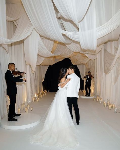 Your Wedding Aesthetics on Instagram: "Drapery and candles everywhere! ✨ June and Birdy’s reception in Bangkok is simply stunning!  Photo: @hautecontentmaison @nykolast_photography, @claudiuardelean.photo, @romanivanov_photo Planner: @chicplanner Bride: @june.bloxham  Makeup: @tina_derkse" Candles Everywhere, Wedding Drapery, Photo Planner, Dream Wedding Reception, Destination Wedding Decor, Exotic Wedding, Wedding Aesthetics, Modern Wedding Venue, Wedding Reception Design