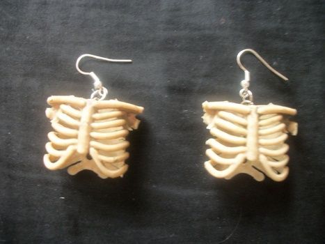 Clay Rib Cage, Ribcage Earrings, Skeleton Fashion, Cage Earrings, Earring Inspo, Clay Pendants, Skeleton Earrings, Gifting Ideas, Earring Ideas