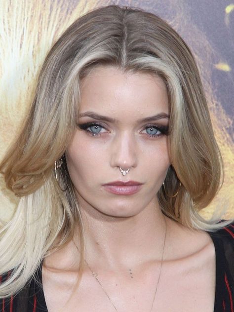 Abbey Lee Kershaw Abby Lee Kershaw, Elizabeth Henstridge, Abbey Lee Kershaw, Bottle Blonde, Australian Model, Rock Outfits, Australian Models, Stunning Women, Hollywood Celebrities