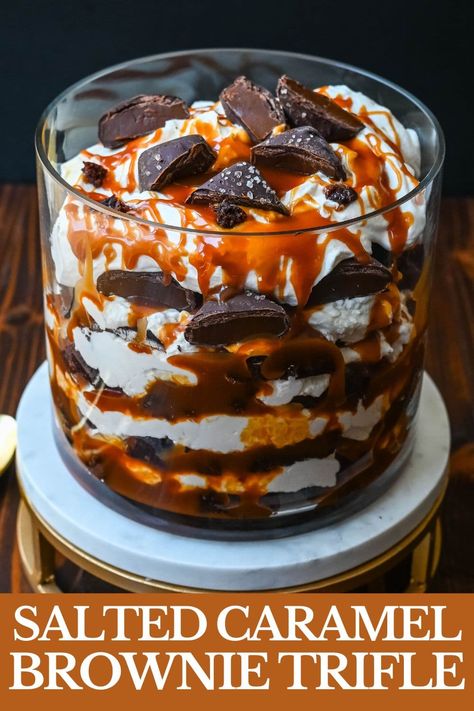 Salted Caramel Brownie Cheesecake Trifle Salted Caramel Brownie Cheesecake Trifle, Brownie Cheesecake Trifle, Desert Hacks, Caramel Brownie Cheesecake, Caramel Homemade, Chocolate Covered Caramels, Brownie Trifle Recipe, Salted Caramel Brownie, Trifle Dessert Recipes