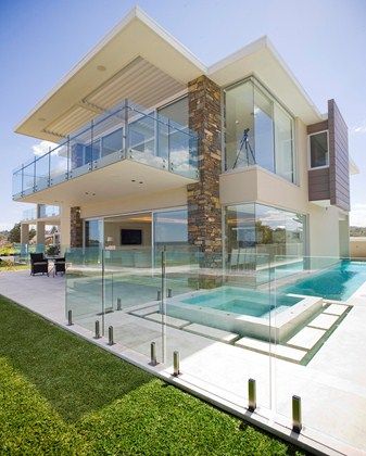 Contemporary Exterior Design, House With Balcony, Contemporary Exterior, Modern Mansion, Design Exterior, Modern Exterior, Design Case, Contemporary Architecture, House Designs Exterior