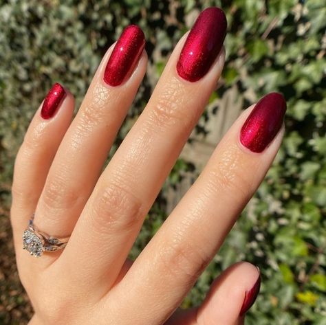 Red Pearlescent Nails, Red Satin Nails, Dark Red Shimmer Nails, Shimmery Red Nails, Red Nails Shiny, Velvet Red Nails, Red Glazed Nails, Red Holographic Nails, Red Shiny Nails