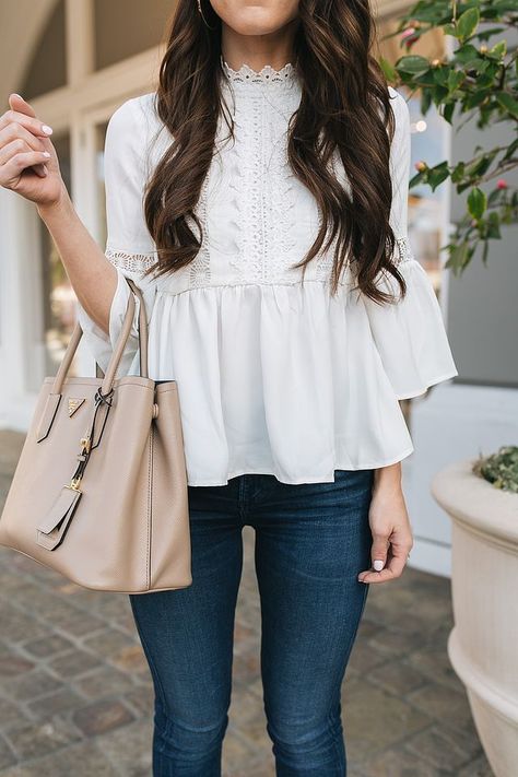 @misskatieclarkson White Tops Outfit, Cotton Tops Designs, 2019 Outfits, Tops For Spring, Fashion Tops Blouse, Shirts Ideas, Cooler Look, Creation Couture, Stylish Dresses For Girls