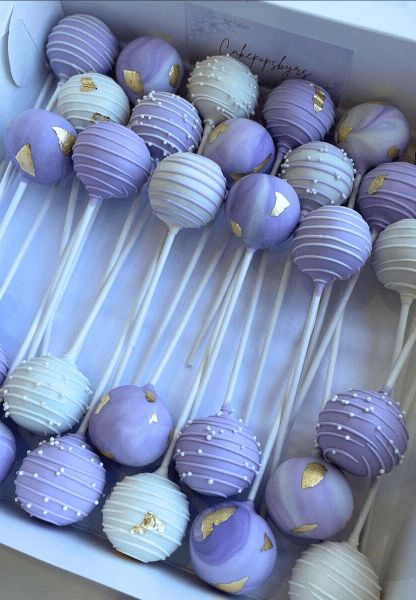 21st Birthday Cake Ideas, 21st Birthday Cupcakes, Purple Desserts, Purple Sweet 16, Lila Party, Purple Birthday Party, Butterfly Birthday Cakes, Sweet Sixteen Birthday Party Ideas, Purple Food