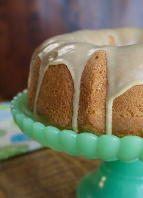 Buttermilk Cake With Caramel Icing - My Country Table Buttermilk Cake Recipes, Buttermilk Desserts, Cake With Caramel Icing, My Country Table, Cake Chorizo, Baked Desserts, Cake With Caramel, Buttermilk Cake, Caramel Icing