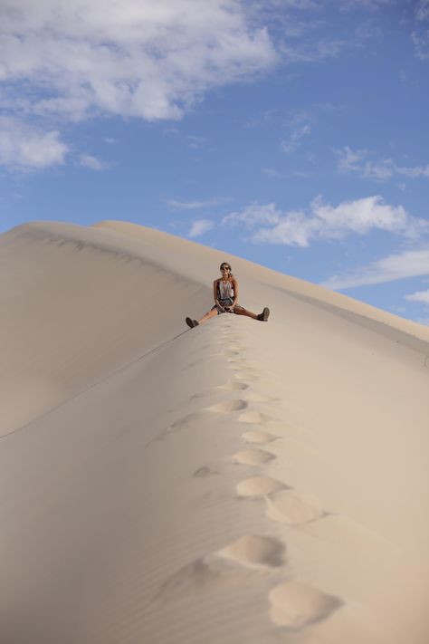 Kelso sand dunes in California. Never been before and loved it. We camped at the base and journeyed up in the morning before the sun got too hot. Will definitely be heading back here some day. Bring water!!! San Dunes Photoshoot, Sand Dunes Aesthetic, Sand Dune Photoshoot, Sand Dunes Outfit, Dune Photography, Pnw Roadtrip, Kelso Dunes, Desert Photoshoot Ideas, Sand Dunes Photoshoot