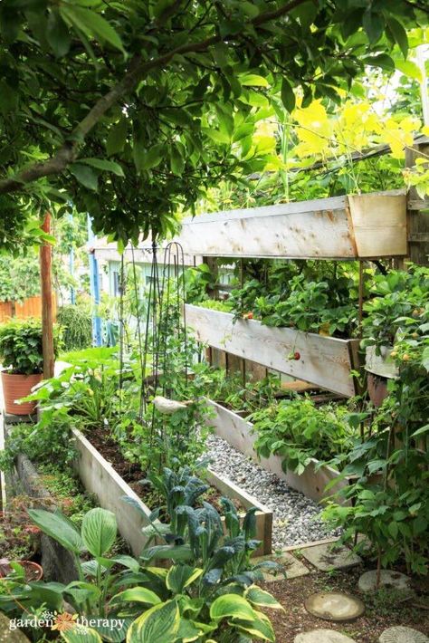 15 DIY Vertical Vegetable Garden Ideas & Projects • The Garden Glove Vegetable Garden Design, Vertical Garden Greenhouse, Vertical Vegetable Gardens, Living Sustainably, Vertical Vegetable Garden, Vertical Garden Diy, Veg Garden, Garden Bed, Veggie Garden