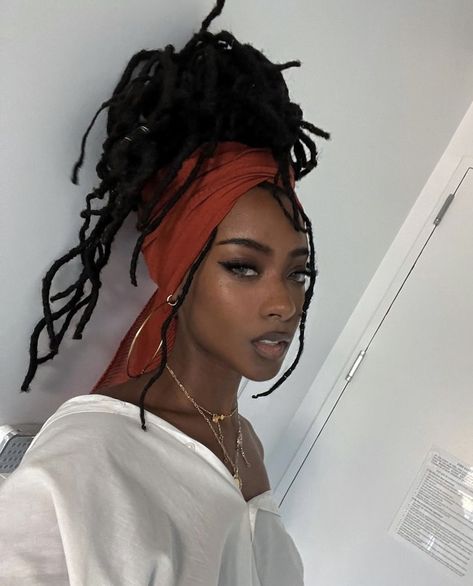 Headwrap Hairstyles, Hair Scarf Styles, Pelo Afro, Dreadlock Hairstyles, Locs Hairstyles, French Braid, Short Haircuts, Afro Hairstyles, Black Girls Hairstyles