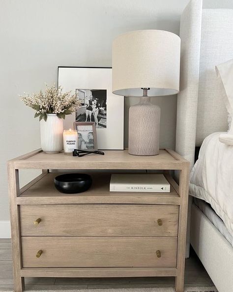 Friends Cheers, Nightstand Ideas, Nightstand Decor, Bedroom Night Stands, Master Bedrooms Decor, Night Stand, Room Inspiration Bedroom, My New Room, Home Fashion