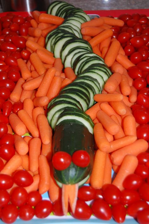 "The Great Devourer" veggie tray. Wild Kratts Birthday Party, Wild Kratts Party, Snake Birthday, Snake Party, Ninjago Birthday Party, Zoo Birthday Party, Reptile Party, Ninjago Birthday, Jungle Birthday Party